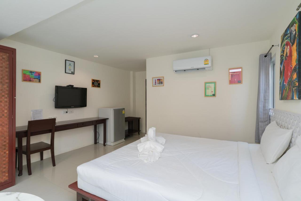 Hangover Inn Phuket Dış mekan fotoğraf