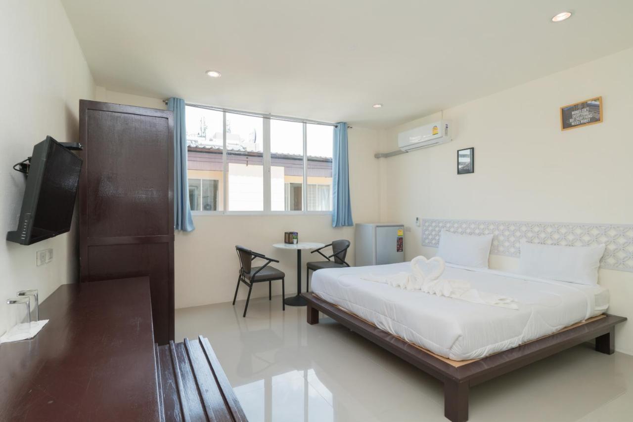 Hangover Inn Phuket Dış mekan fotoğraf
